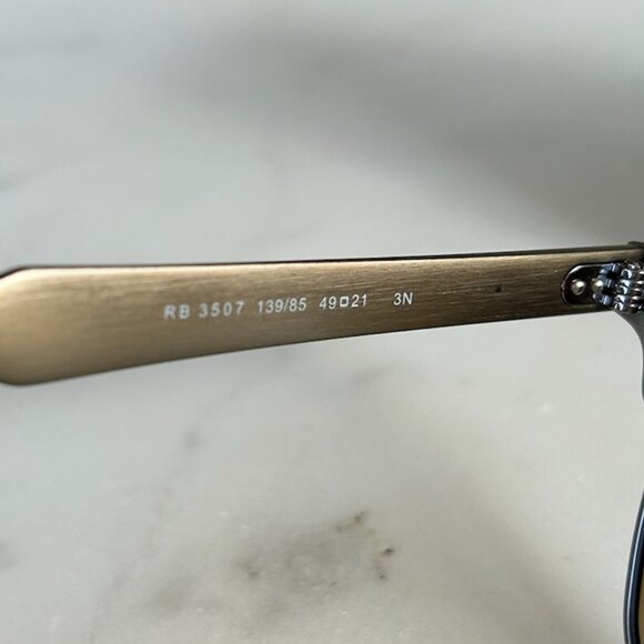 Ray-Ban Silver and Black Sunglasses - Picture 4 of 5